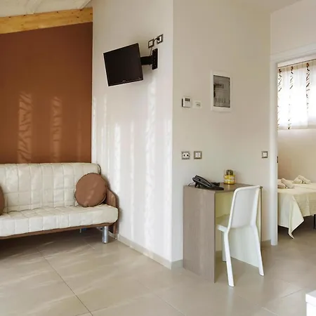 Bungalow In With Garden Furniture Holiday home