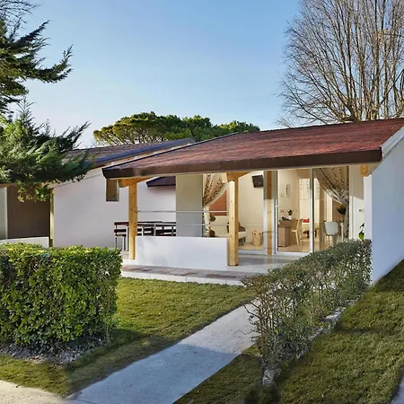 Bungalow In With Garden Furniture Holiday home *